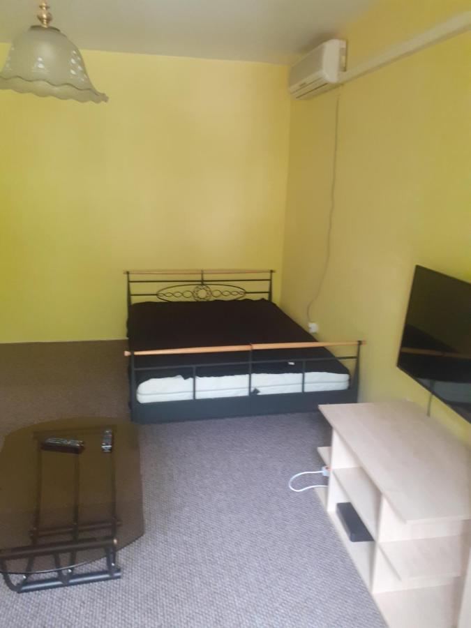 Jókai Apartman Békéscsaba Exterior foto